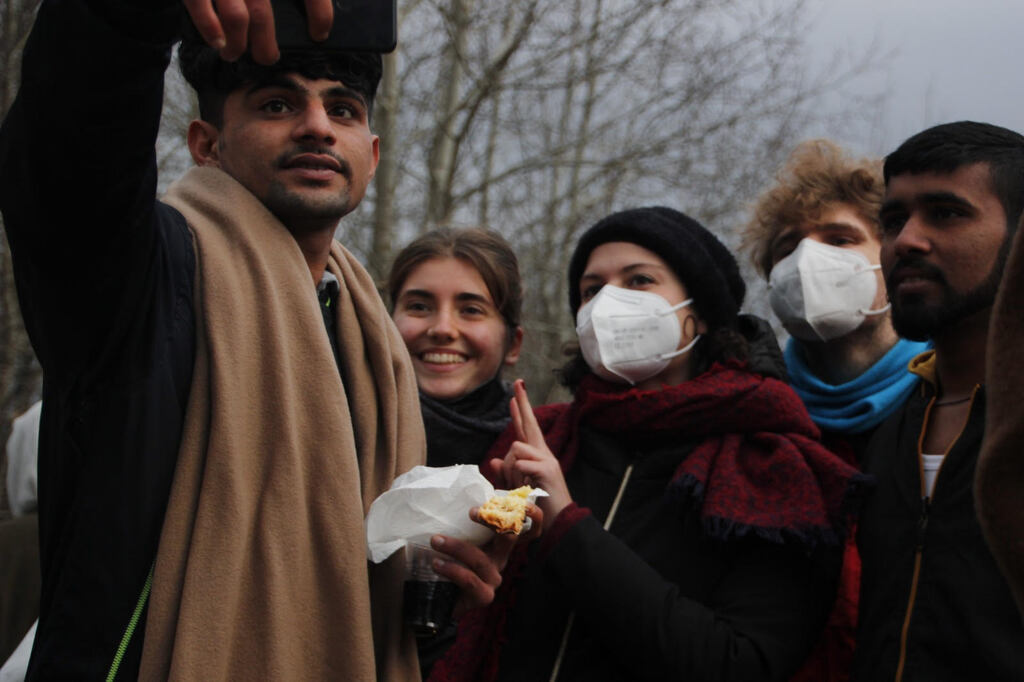 Ein anderer Winter auf der Balkanroute: die Jugend für den Frieden und die Solidarität mit den Flüchtlingen vor der Türen der 